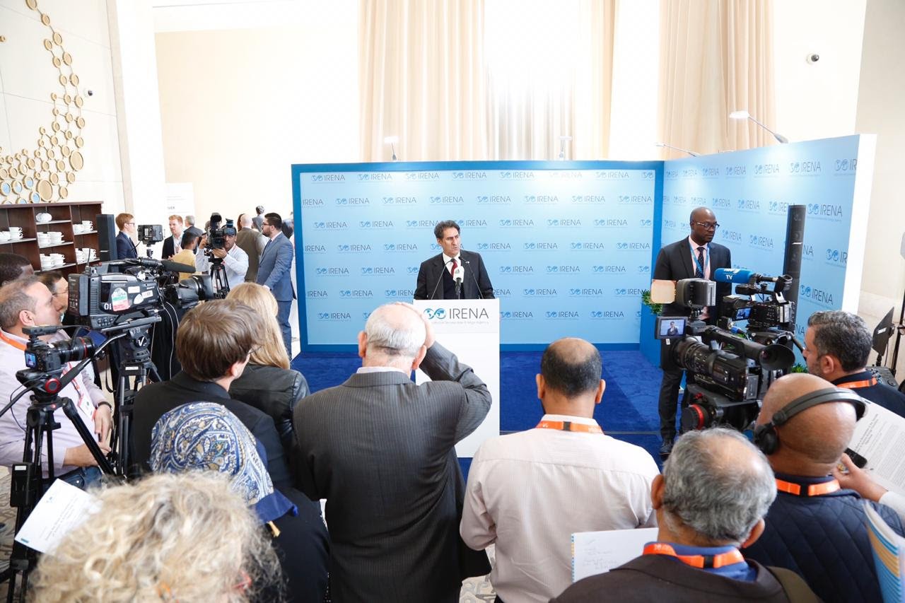 Electric and hydrogen long-haul trucks are finally leaving the prototype era